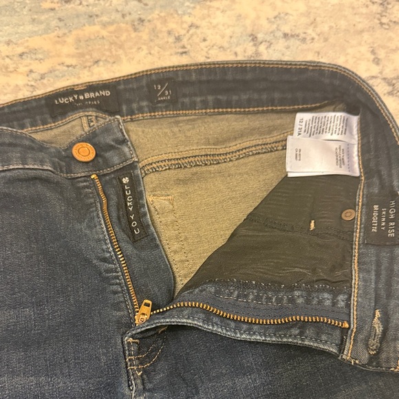 Lucky Skinny Jeans - Picture 5 of 8